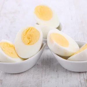 Gekookte en gepelde eieren (Cocovite)